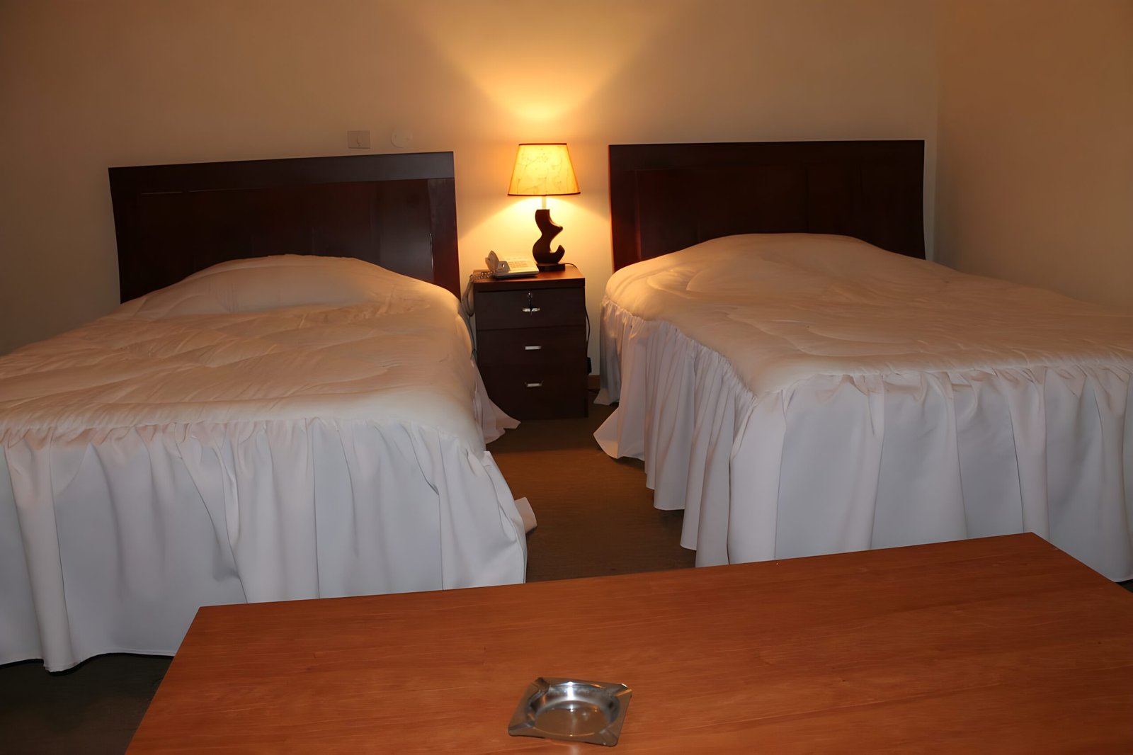 Room (7)